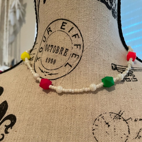 Colourful Beaded Necklace - Picture 4 of 6